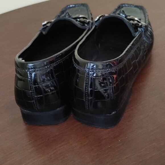 Mr. Seymour Unisex black Patten leather Kids shoes size 4 M - Picture 3 of 7